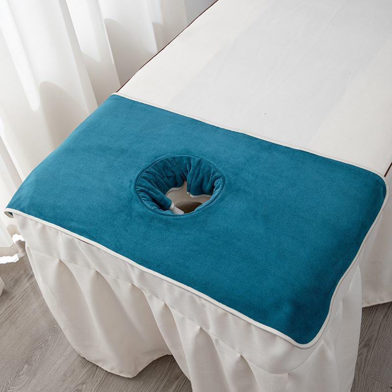 Μικροϊνές πετσέτα καθαρισμού με οπές για στρώσιμο κρεβατιού και μασάζ; 140 g; απορροφητικότητα 0–5 s; απλή ύφανση