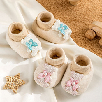 Bērnu pirmajiem soļiem kurpes – kokvilnas augšdaļa, sintētiskas gumijas zole, vecums 6–12 mēneši, karikatūras raksts