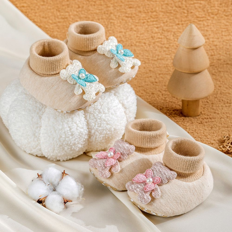 Bērnu pirmajiem soļiem kurpes – kokvilnas augšdaļa, sintētiskas gumijas zole, vecums 6–12 mēneši, karikatūras raksts