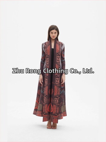 Sievietes garā abaja ar ziedu izšuvumu, crinkle tekstūra, poliesteris, garas piedurknes