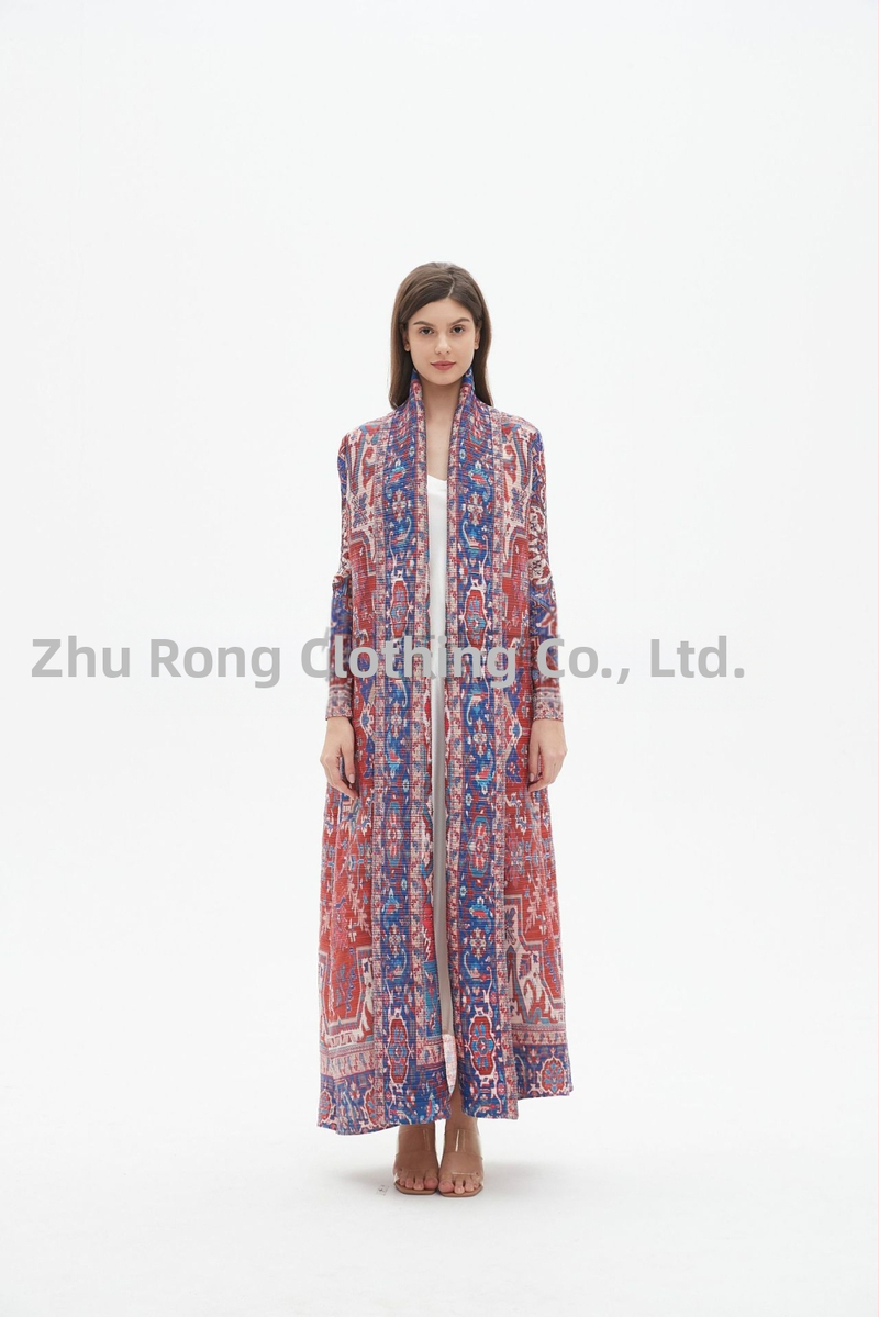 Sievietes garā abaja ar ziedu izšuvumu, crinkle tekstūra, poliesteris, garas piedurknes