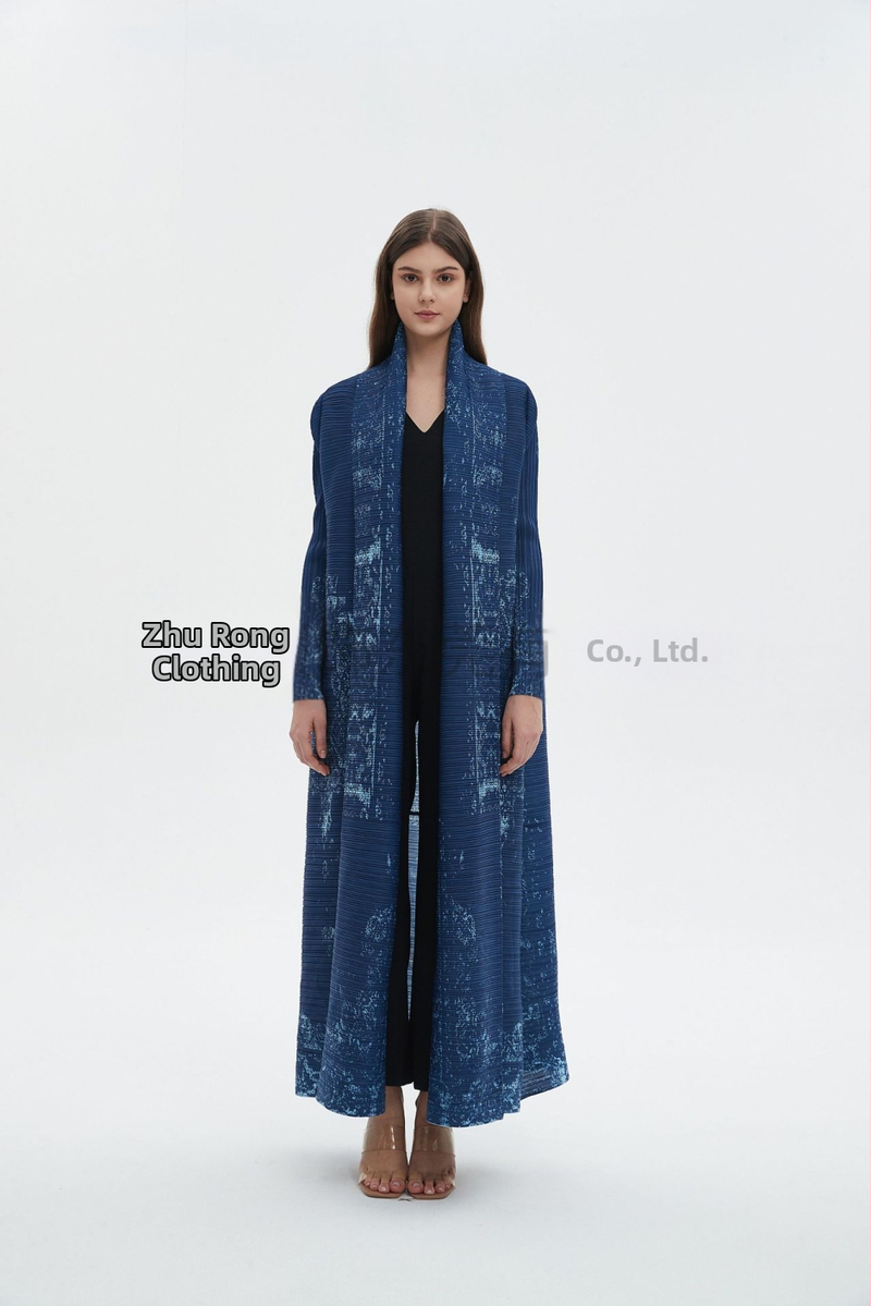 Sievietes garā abaja ar ziedu izšuvumu, crinkle tekstūra, poliesteris, garas piedurknes