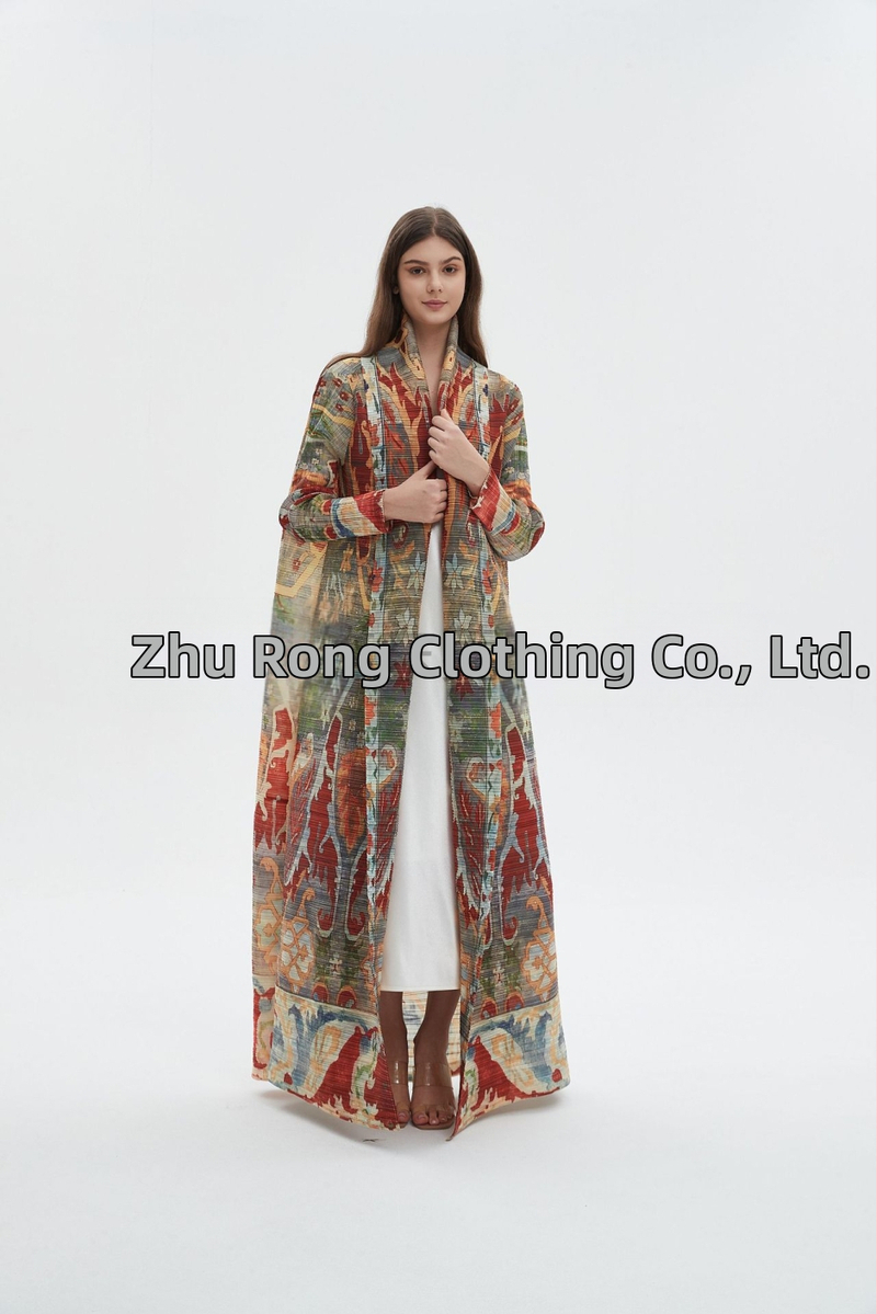 Sievietes garā abaja ar ziedu izšuvumu, crinkle tekstūra, poliesteris, garas piedurknes