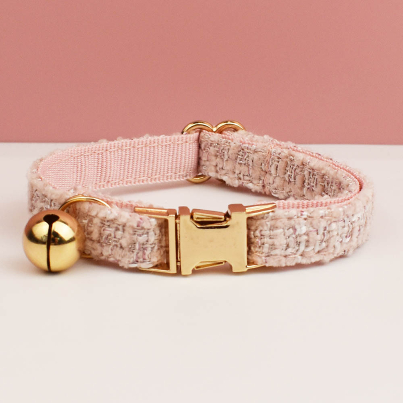 Ovratnik za mačke i pse s graviranjem, poliester, karikatura stil, jednobojni uzorak, sladak zvončić