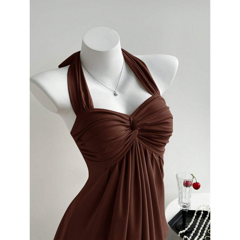 Bezplecu top ar vērpšanas mezglu dizainu, Slim Fit; Audums: kokvilnas linums; Galvenā šķiedra: vinilons; Sezona: 2023 vasara; Stils: Viegls bizness