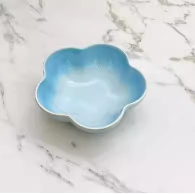 Πορσελάνινο πιάτο σε σκανδιναβικό στυλ, ακανόνιστο σχήμα, κατάλληλο για μικροκύματα