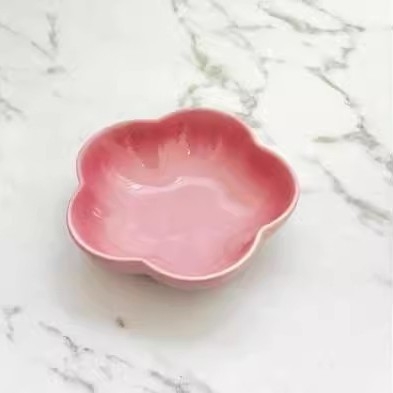 Πορσελάνινο πιάτο σε σκανδιναβικό στυλ, ακανόνιστο σχήμα, κατάλληλο για μικροκύματα