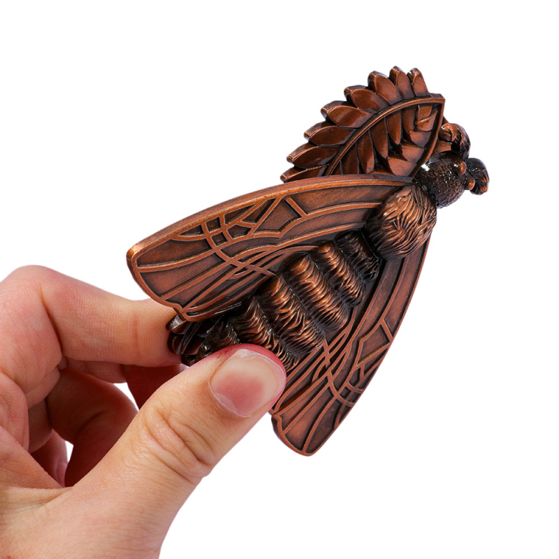 Σελιδοφάκελος με θαλάσσια θεματολογία – χειροποίητος σχεδιασμός με κοχύλι, αστερία και χταπόδι; Υλικό: κράμα; Στυλ: Premium Feel; Μοντέλο: Δικής κατασκευής; Κωδικός: SQ2507