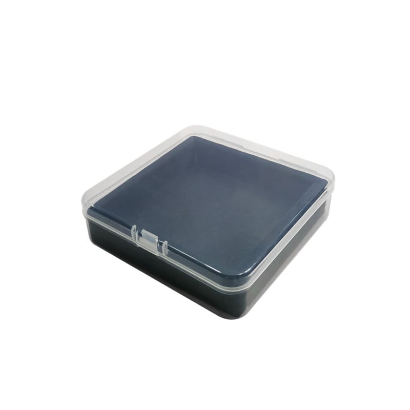 Дисплей за пръстени и обеци с велурено покритие, прахоустойчив държач за бижута и кутия за съхранение, представен през зимата на 2024 г.