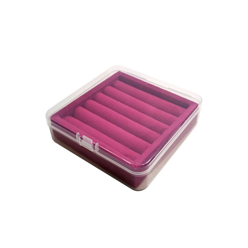 Дисплей за пръстени и обеци с велурено покритие, прахоустойчив държач за бижута и кутия за съхранение, представен през зимата на 2024 г.