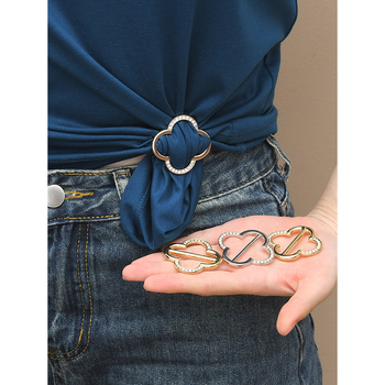 Segė su mazgu kampu, keturių lapų dobilo žiedas daugiafunkciam naudojimui, šilko šalikui sagtis (Pavasaris 2025)