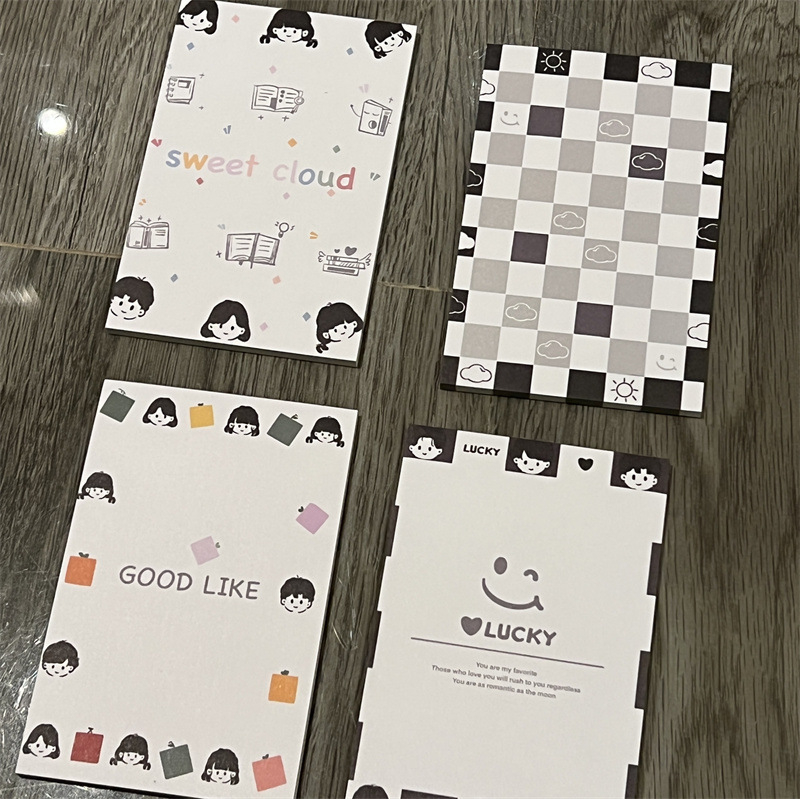 4 paketai didelių užrašų bloknotų studentams, Instagram stilius, su atplėšiamomis puslapiais ir mielais karikatūromis