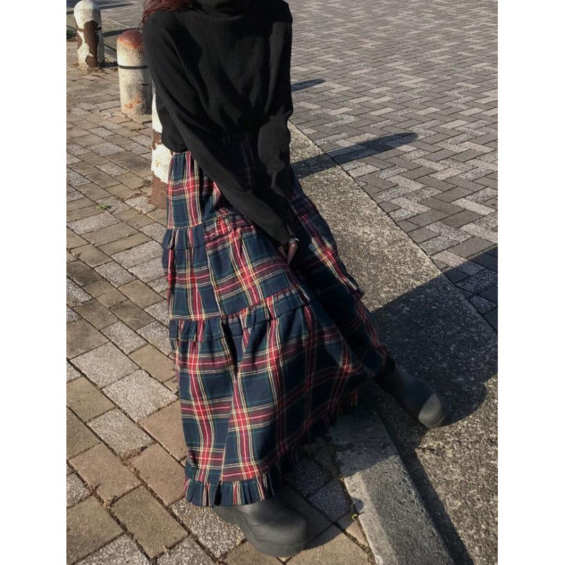 Fustă midi bodycon cu model plaid, tehnică de colaj/îmbinare, poliester cu spandex, stil streetwear