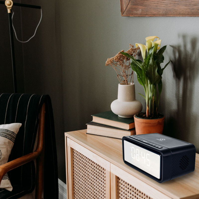 Dviejų žadintuvų radijas su Bluetooth garsu, LED ekranas, USB įkroviklis, belaidis įkrovimas, Bluetooth 5.3