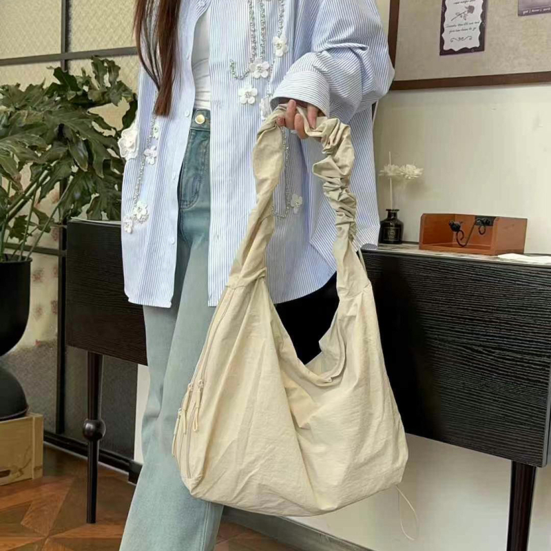 Sieviešu plecu soma, viegla, korejiešu stila crossbody, neilons, rāvējslēdzējs, iekšējā kabata, horizontālais kvadrāta forma