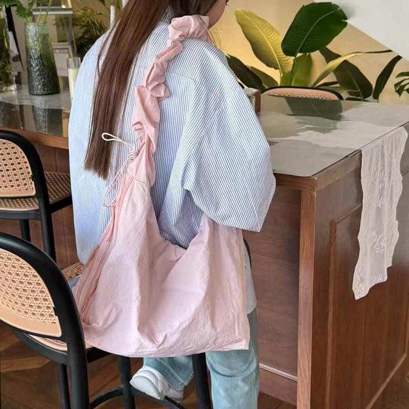 Sieviešu plecu soma, viegla, korejiešu stila crossbody, neilons, rāvējslēdzējs, iekšējā kabata, horizontālais kvadrāta forma