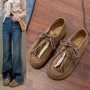 Pantofi fără toc pentru femei, vârf deschis, model cu dungi, partea superioară din pluș artificial, talpă din cauciuc natural.