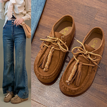 Pantofi fără toc pentru femei, vârf deschis, model cu dungi, partea superioară din pluș artificial, talpă din cauciuc natural.