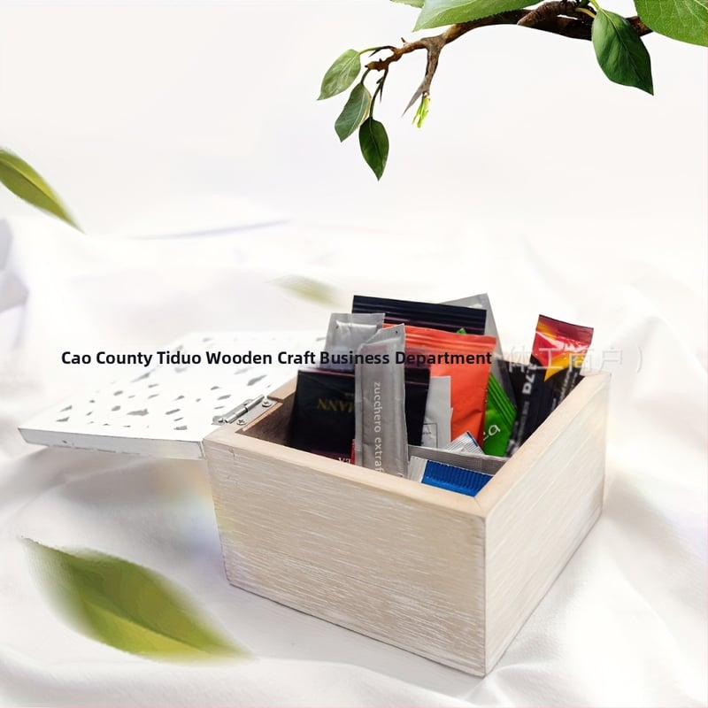 Dekoratyvinė medinė stalų laikymo dėžutė su raižiniais, skirta stalų organizavimui