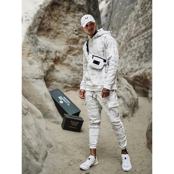 Vyrinės kasdienės kelnės, slim fit, kamufliažinis raštas, elastinė juosmens juosta, fleece pamušalas, šiek tiek tamprios