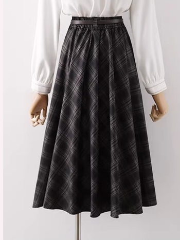 Разкроена пола с полупролетна кройка - No-Iron обработка, средна еластичност, есен 2024, модел: Други