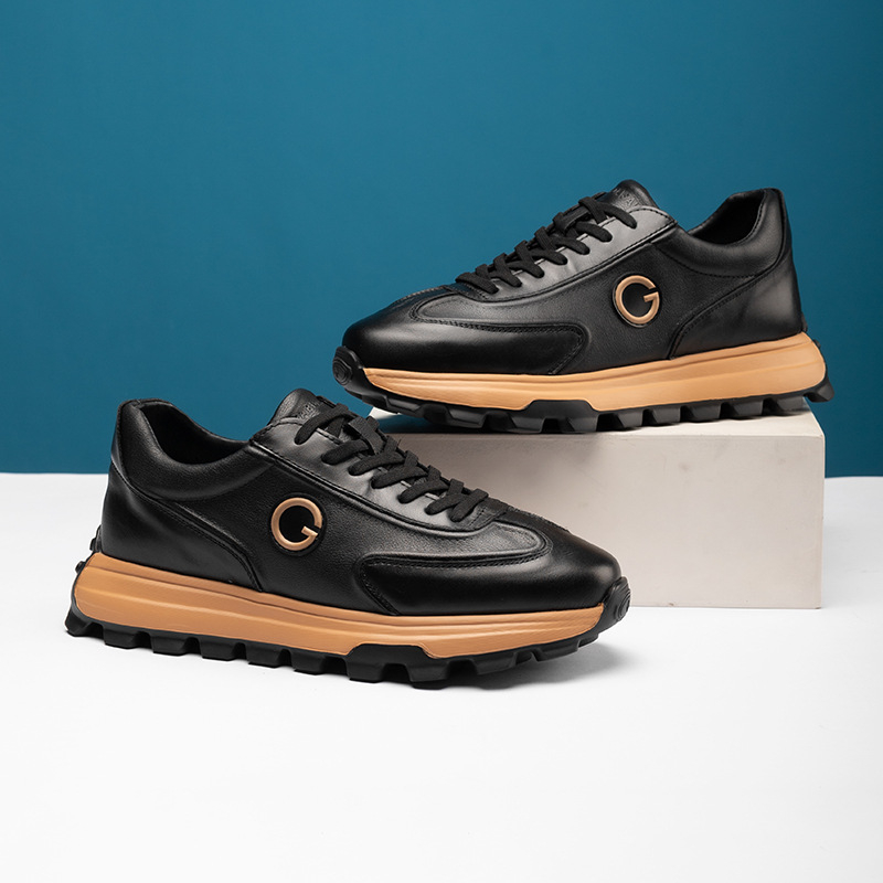 Sporta ikdienas kurpes ar augšējo daļu no pirmās kvalitātes ādas, elpojošas, gumijas zole, zems papēdis 1-3 cm, priekšējā šņorēšana