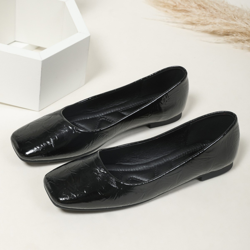 Γυναικείες επίπεδες παπούτσια σε γαλλικό ρετρό στυλ με τετράγωνη μύτη, PU επάνω μέρος, καουτσούκ σόλα, χαμηλό τακούνι, άνοιξη 2025