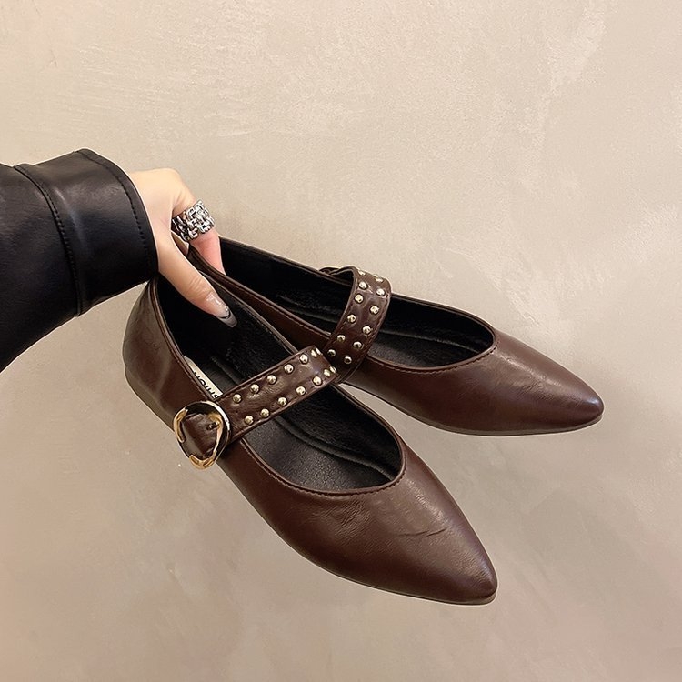 Sieviešu Mary Jane balerīnas ar smailu purnu, PU virsējais materiāls, zems papēdis līdz 3 cm, sprādzes aizdare, gumijas zole