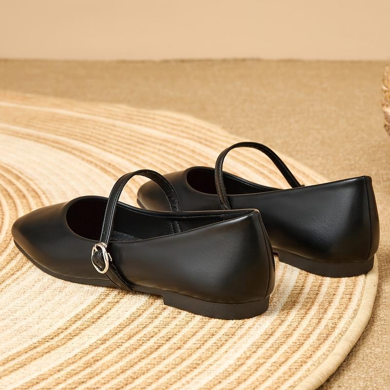 Женски сандали с една презрамка, без връзки, горна част от топ-грейн кожа, нисък клин, подметка от гума пяна