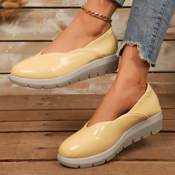 Ženske casual cipele s okruglim vrhom, PU gornji dio, podstava od umjetne kože, klin s visinom 3–5 cm, niski otvor