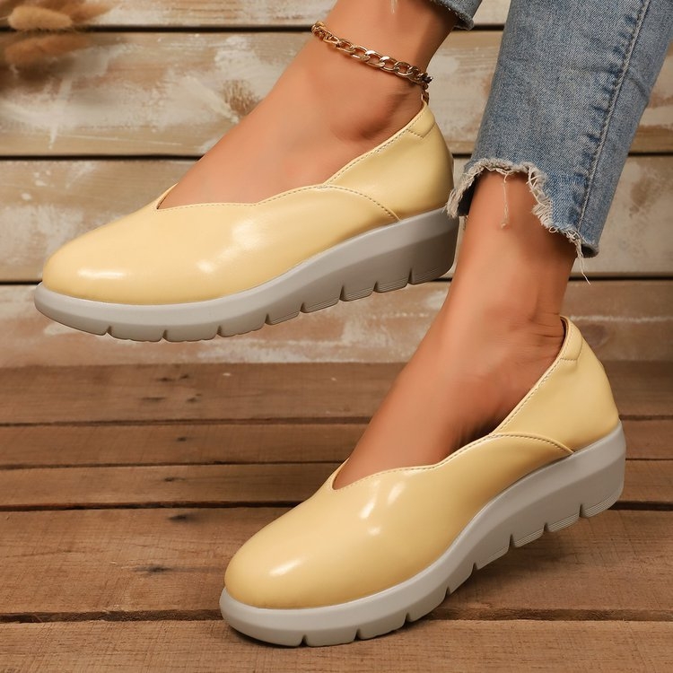 Ženske casual cipele s okruglim vrhom, PU gornji dio, podstava od umjetne kože, klin s visinom 3–5 cm, niski otvor