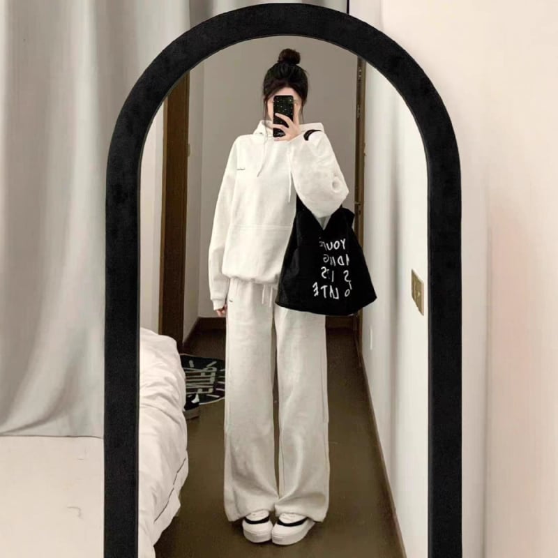 Ženski casual dvodijelni set u korejskom stilu, poliester, s izvezenim detaljima, hoodie s kapuljom i duge hlače