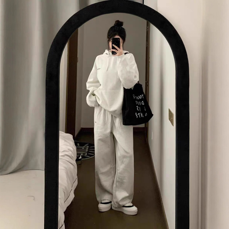 Ženski casual dvodijelni set u korejskom stilu, poliester, s izvezenim detaljima, hoodie s kapuljom i duge hlače