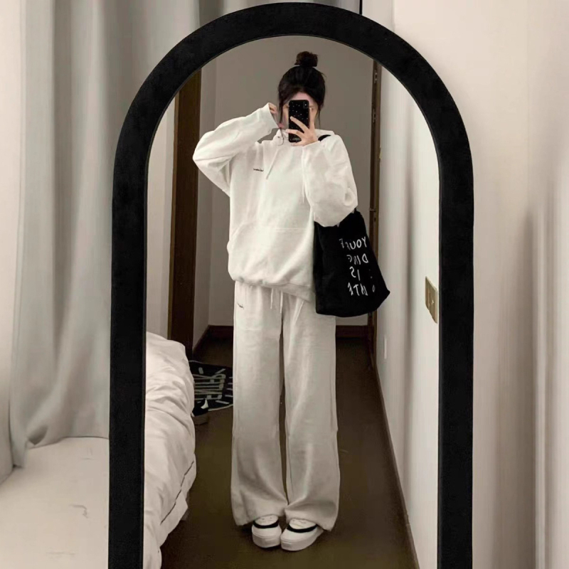 Ženski casual dvodijelni set u korejskom stilu, poliester, s izvezenim detaljima, hoodie s kapuljom i duge hlače