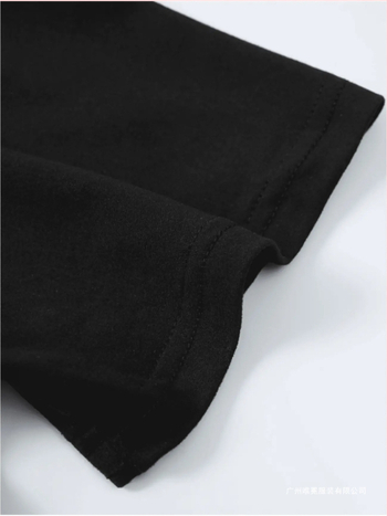 Unisex βαμβακερή μπλούζα με πατριωτικό γεωμετρικό σχέδιο, στρογγυλός λαιμός, κοντές μανίκες, κανονική γραμμή