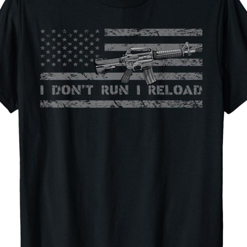 Unisex kokvilnas T-krekls ar patriotisku ģeometrisku drukas motīvu, apaļš kakls, īsas piedurknes, brīvs piegriezums