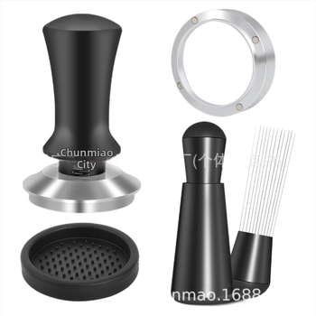 Set de accesorii pentru espresso italian din oțel inoxidabil 304, format din 4 piese: tampare cu scară, ac de distribuție a pulberii, inel magnetic de colectare a pulberii
