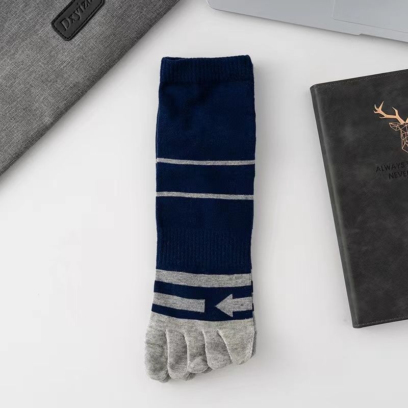 Ανδρικές κάλτσες με πέντε δάχτυλα, μεσαίου ύψους από βαμβάκι, απορροφητικές και αναπνεόμενες, με ριγέ σχέδιο, κατάλληλες για αθλητισμό και επιχειρηματική χρήση