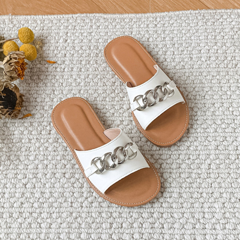 Sandale de copii cu un singur bretea, partea superioară din piele Ultra-Fiber, talpă din cauciuc, slip-on casual, pentru fete 1–16 ani, Primăvara 2025.