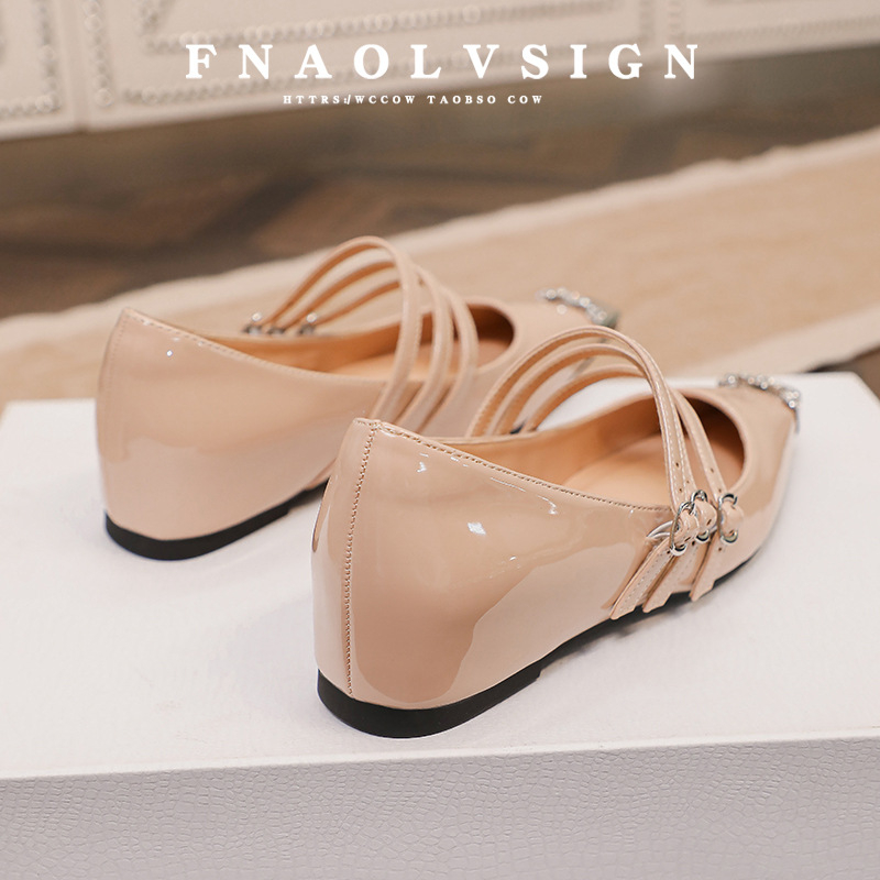 Sieviešu Mary Jane kurpes ar asu purnu, mikrošķiedras virsma, 3–5 cm pacēlāja papēdis, korejiešu stils