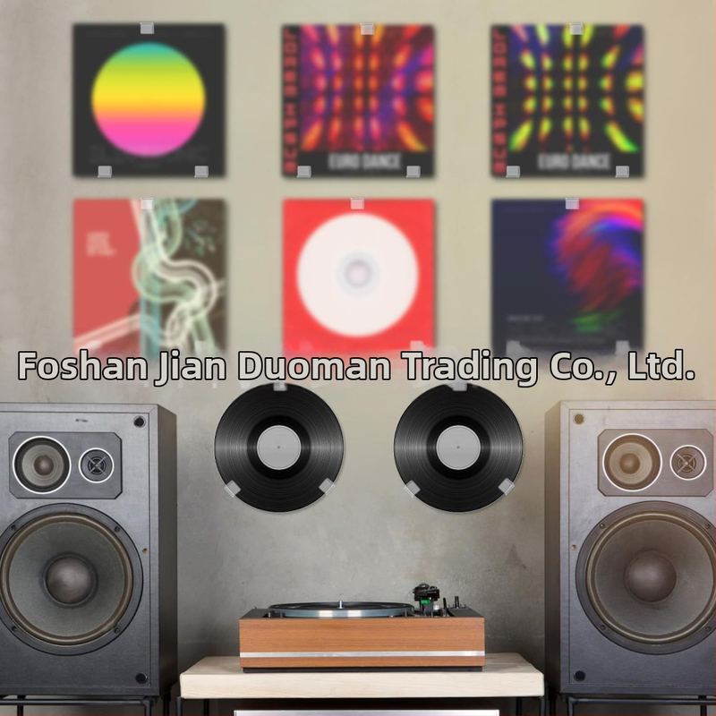 Акрилен стенен държач за албуми — Jane Man, еднопластова конструкция, L-образен дизайн, лазерно рязане, акрилен корпус