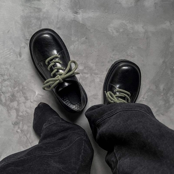 Ādas slip-on loafer apavi ar palielinošu zoli, britu stils, svītrainais raksts (Augšdaļa: Ultra-Fiber Leather • Zole: Rubber • Raksts: Stripes)