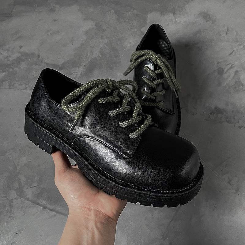 Ādas slip-on loafer apavi ar palielinošu zoli, britu stils, svītrainais raksts (Augšdaļa: Ultra-Fiber Leather • Zole: Rubber • Raksts: Stripes)