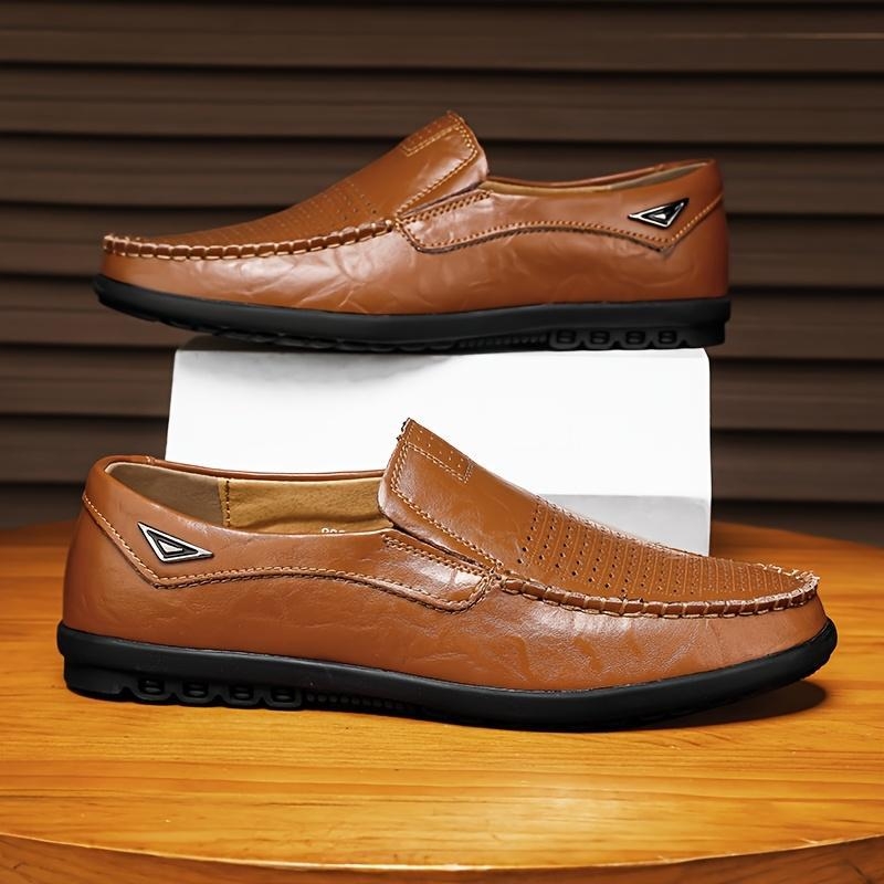 Ανδρικοί loafers χωρίς κορδόνια, με επάνω μέρος από ραφία, δέρμα με διορθωμένη υφή, ριγέ μοτίο, ύψος τακουνιού 0–1 εκ