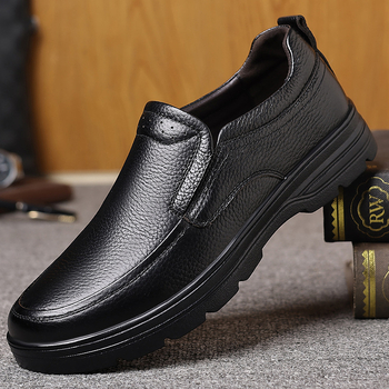 Vīriešu ikdienas slip-on kurpes, augšējā daļa no top grain ādas, gumijas zole, apaļš purns, ar anti-slip funkciju un siltas