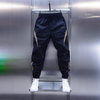 Férfi Cargo Casual nadrág – egyenes szabás, gyorsan száradó anyag, enyhe nyúlás, ráncmentes