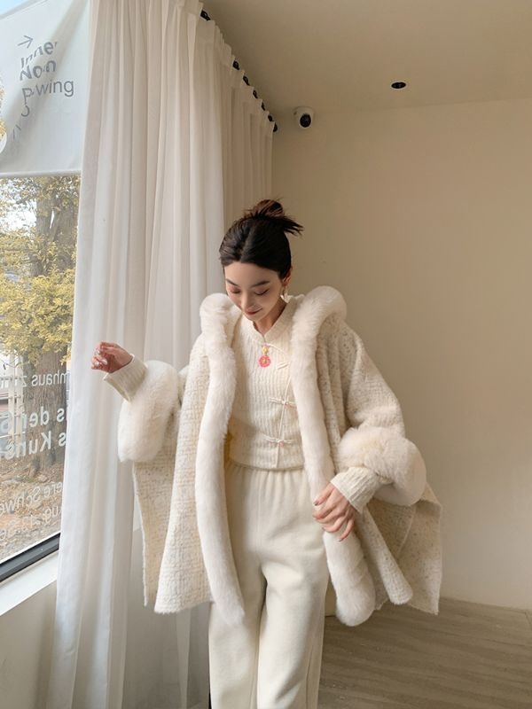 Kaput od corduroya s kapuljom i ovratnikom, lažni umjetno krzno, Rabbit-Hair Blend, slobodan kroj, zimski pleteni