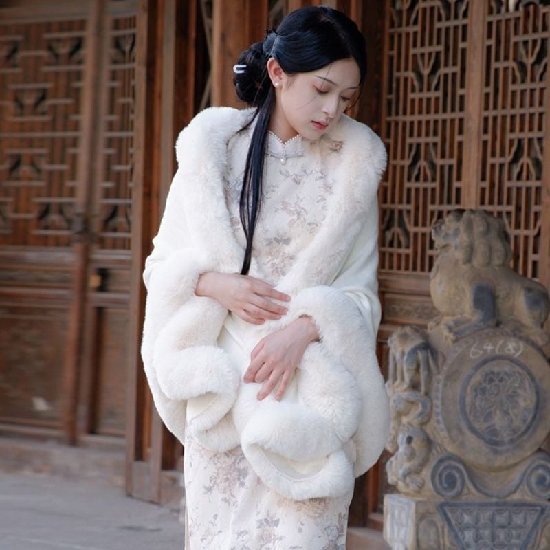 Kaput od corduroya s kapuljom i ovratnikom, lažni umjetno krzno, Rabbit-Hair Blend, slobodan kroj, zimski pleteni