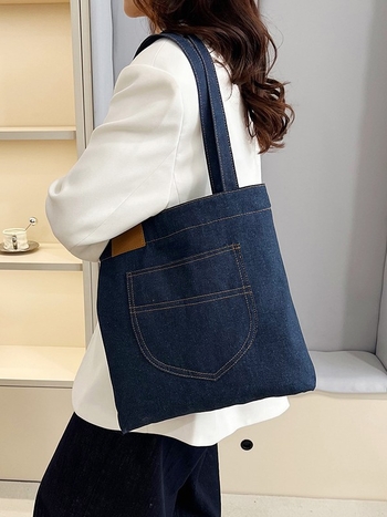 Чанта за рамо с кофаобразна форма, Oxford плат, цип за отваряне, подплата полиестер, урбан минимализъм.