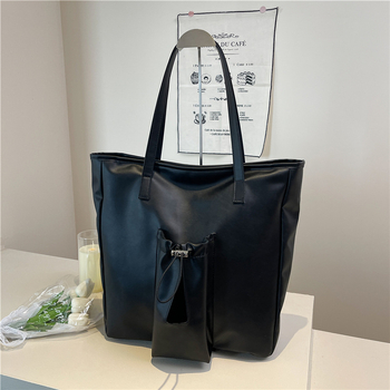 Sieviešu Tote somu — lielas ietilpības, kaussforma, PU materiāls, magnētiska aizdare, oderējums no sintētiskās ādas, klēpjdatora un kameras kabata, dubultās plecu siksnas, Pavasaris 2025